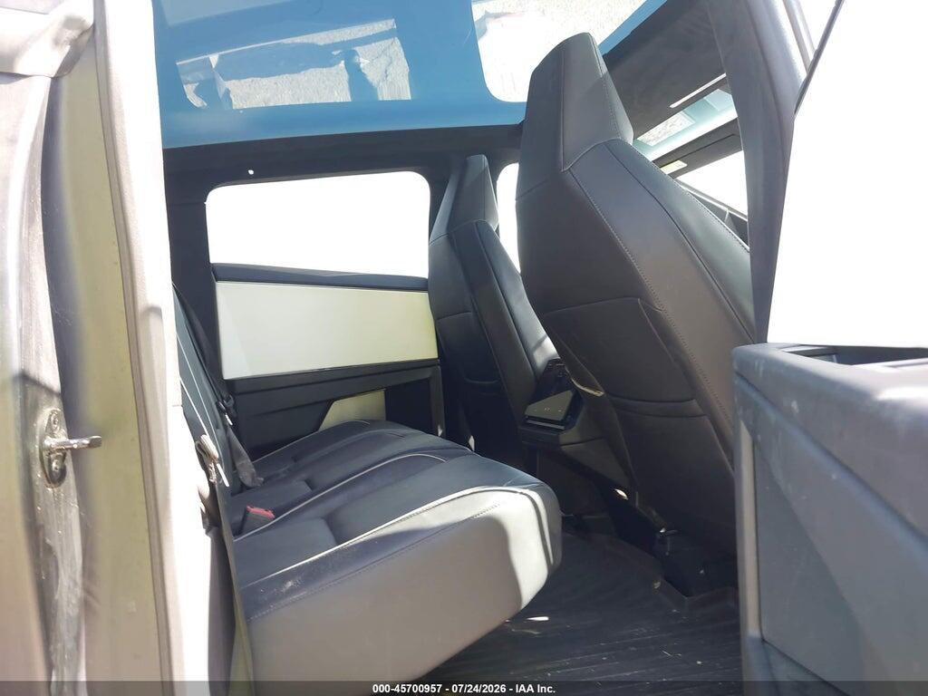 7G2CEHEE0RA009114 2024 TESLA CYBERTRUCK photo no. 8