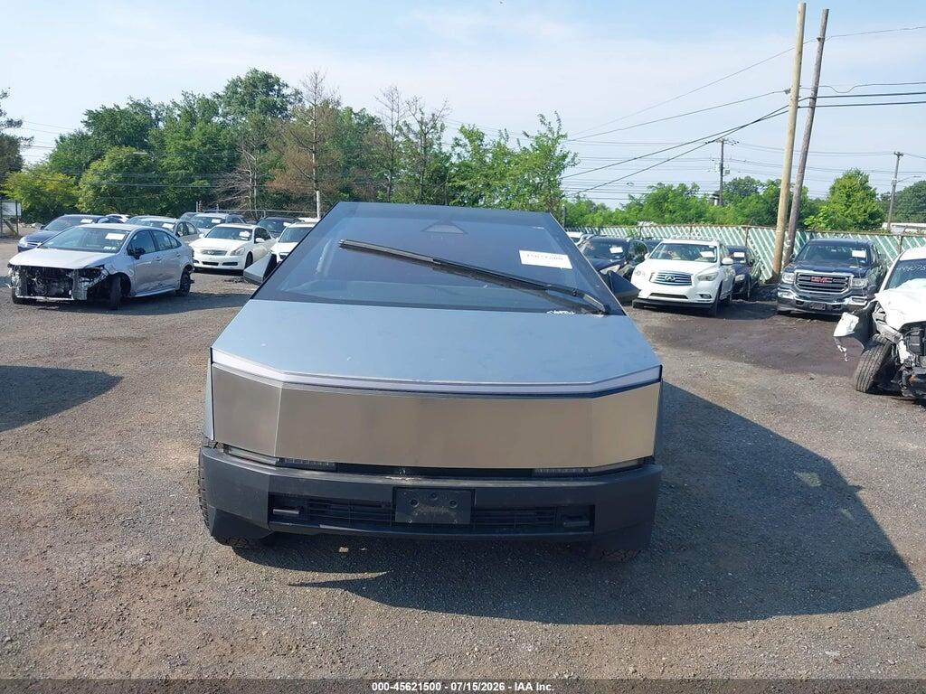7G2CEHEE9RA031421 2024 TESLA CYBERTRUCK photo no. 10