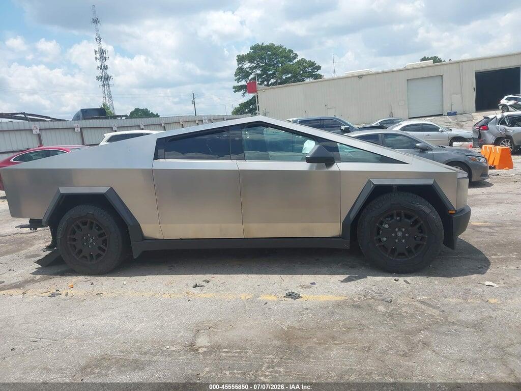 7G2CEHED3RA034953 2024 TESLA CYBERTRUCK photo no. 11
