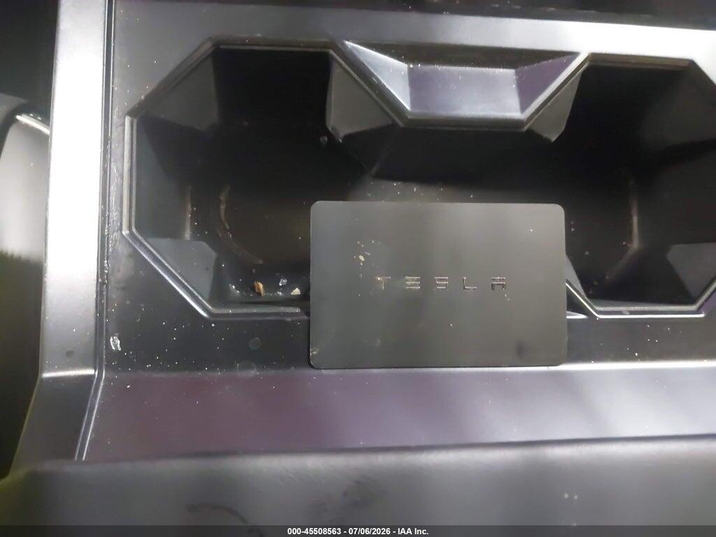 7G2CEHED2RA036077 2024 TESLA CYBERTRUCK photo no. 11