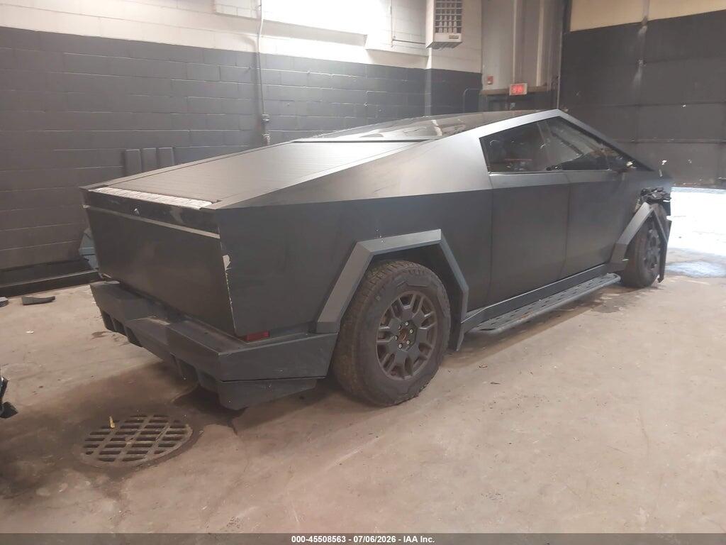 7G2CEHED2RA036077 2024 TESLA CYBERTRUCK photo no. 4