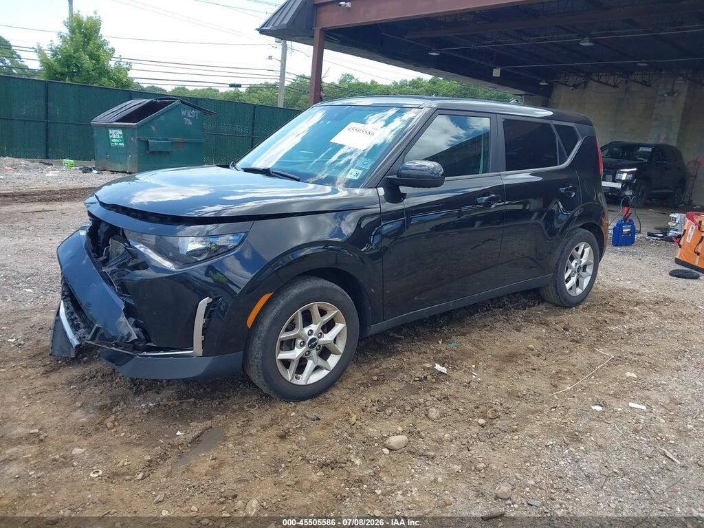 KNDJ23AU2P7873977 2023 KIA SOUL photo no. 2