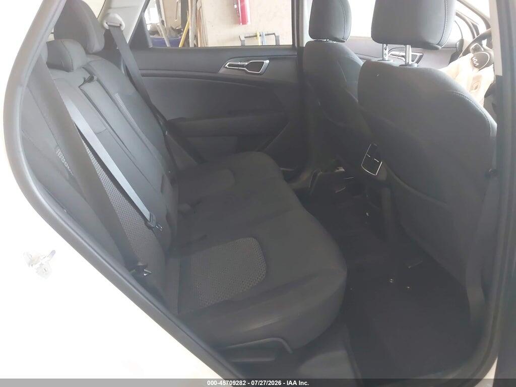 KNDPUCAF4P7133160 2023 KIA SPORTAGE photo no. 8