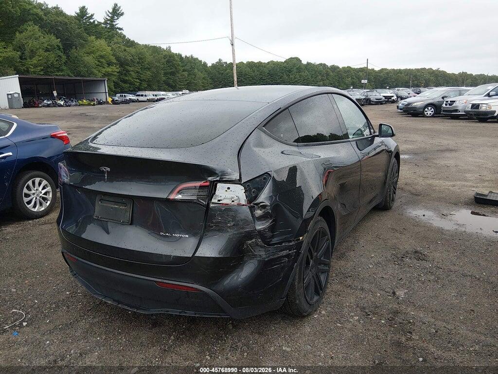 7SAYGAEE8RF066919 2024 TESLA MODEL Y photo no. 4