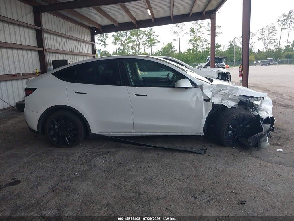 7SAYGDEE6RF082716 2024 TESLA MODEL Y photo no. 11