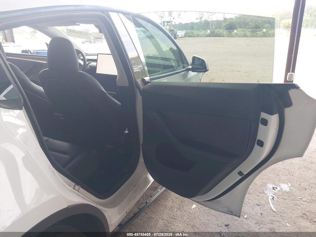 7SAYGDEE6RF082716 2024 TESLA MODEL Y photo no. 8
