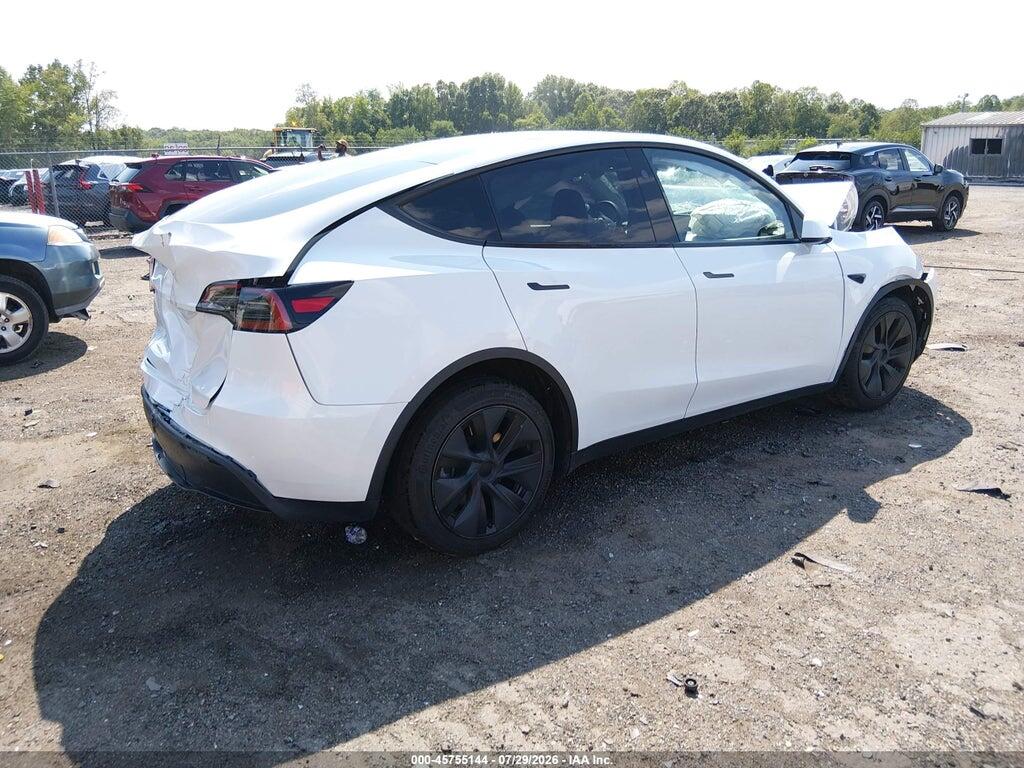 7SAYGDED4RF203945 2024 TESLA MODEL Y photo no. 4