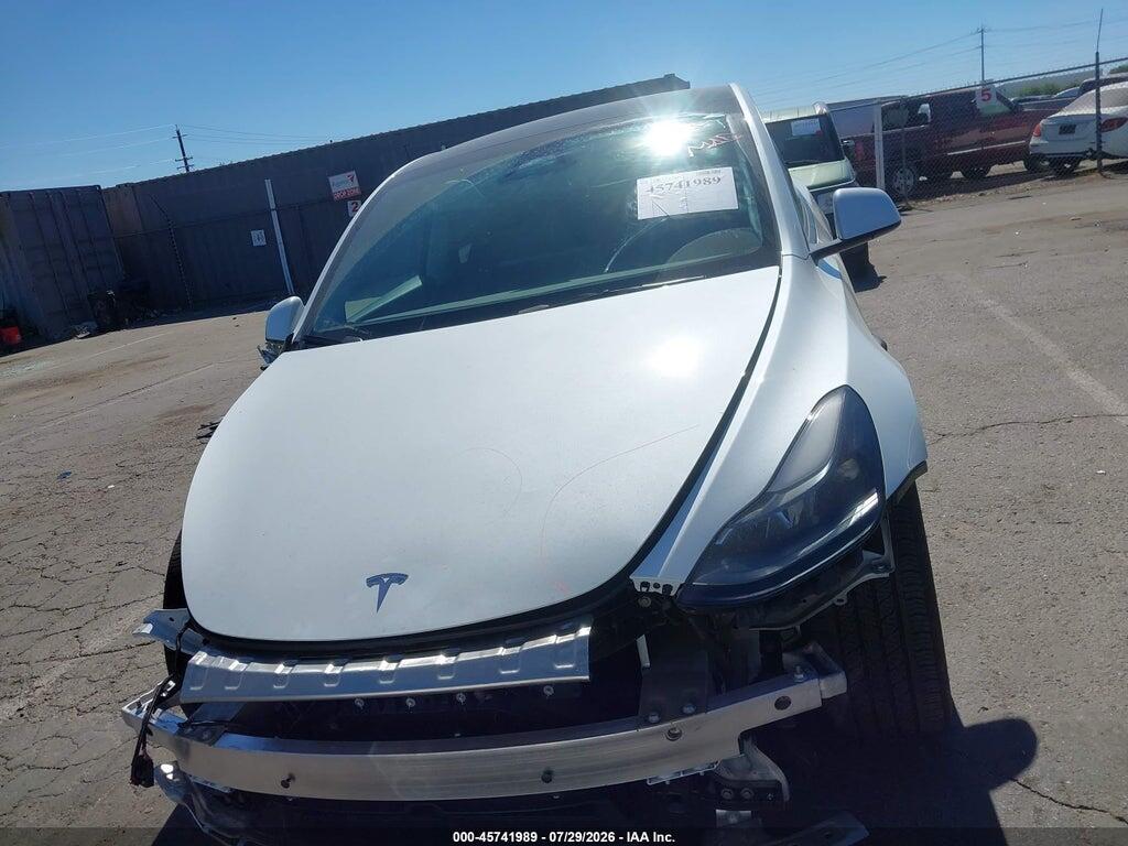 7SAYGDEE4RF059824 2024 TESLA MODEL Y photo no. 12