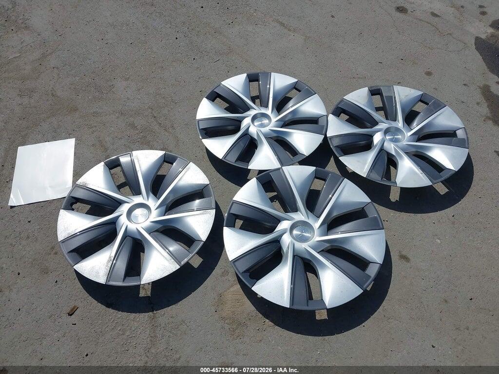 7SAYGDED9RF083429 2024 TESLA MODEL Y photo no. 12