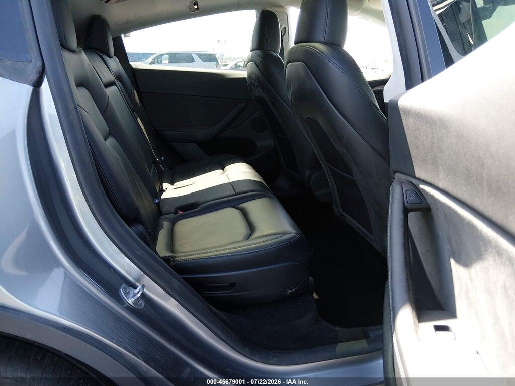 7SAYGAEEXRF204685 2024 TESLA MODEL Y photo no. 8