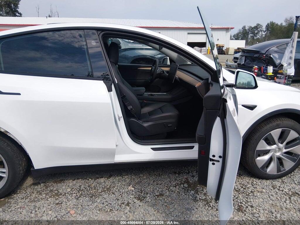 7SAYGDEEXRA219721 2024 TESLA MODEL Y photo no. 5