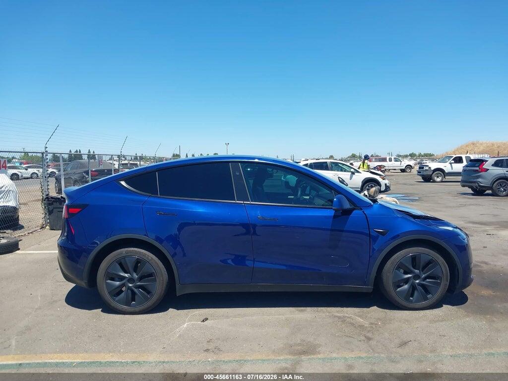 7SAYGDEE8RF167475 2024 TESLA MODEL Y photo no. 12
