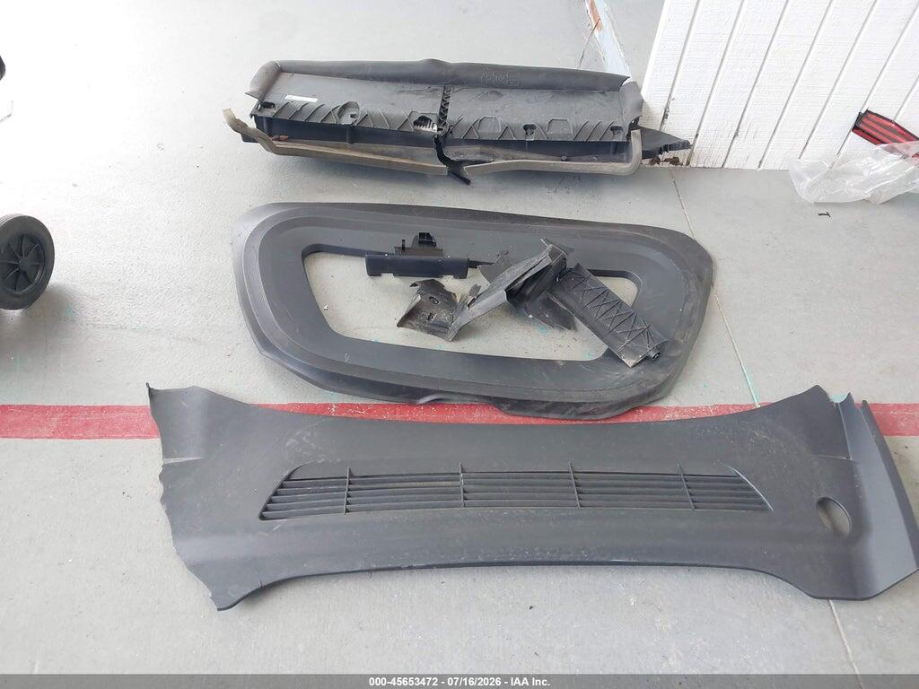 7SAYGAEE5RF201497 2024 TESLA MODEL Y photo no. 10