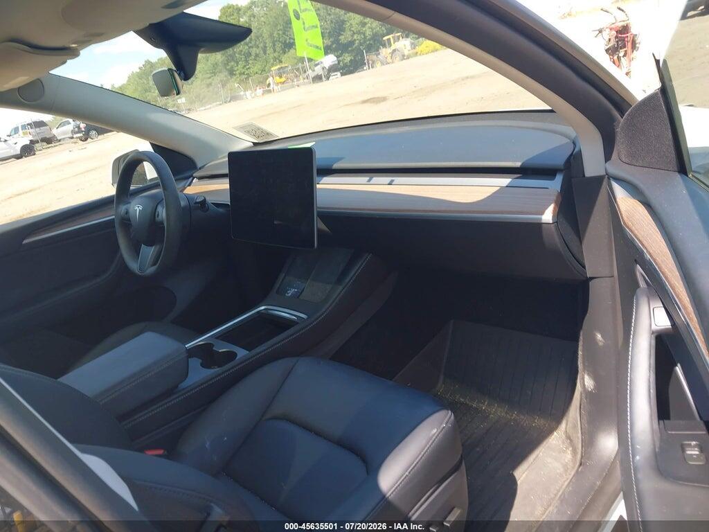7SAYGAEE1RF204462 2024 TESLA MODEL Y photo no. 5