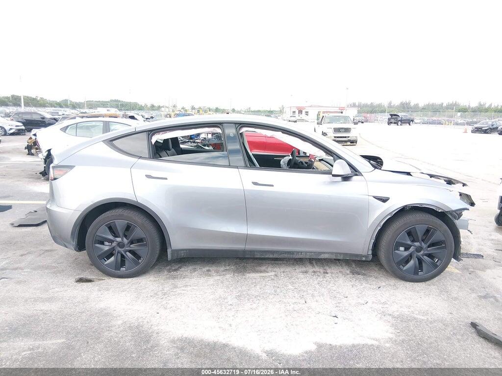 7SAYGDEE4RA319829 2024 TESLA MODEL Y photo no. 12