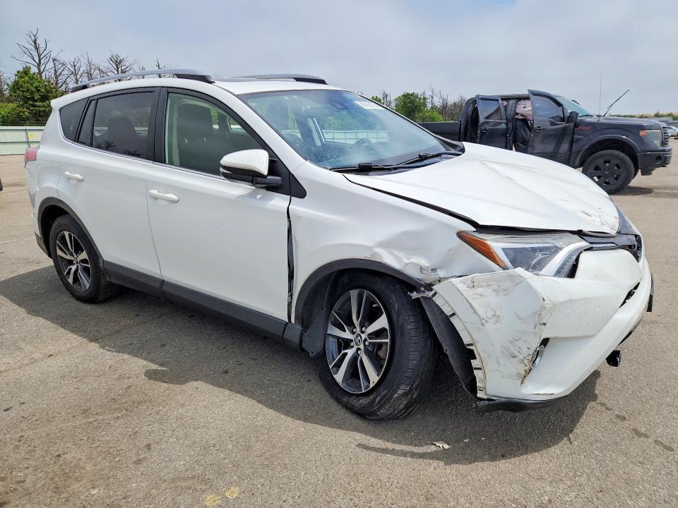 2017 TOYOTA RAV4 LE — Фото 4 из 13