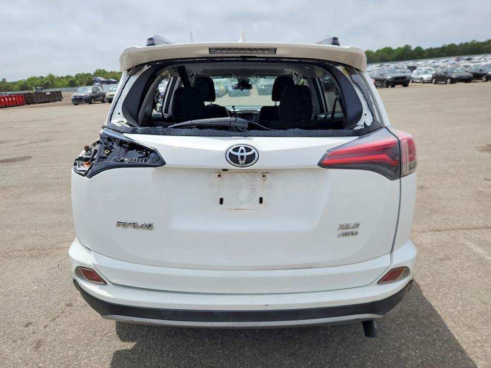 2017 TOYOTA RAV4 LE — Фото 6 из 13