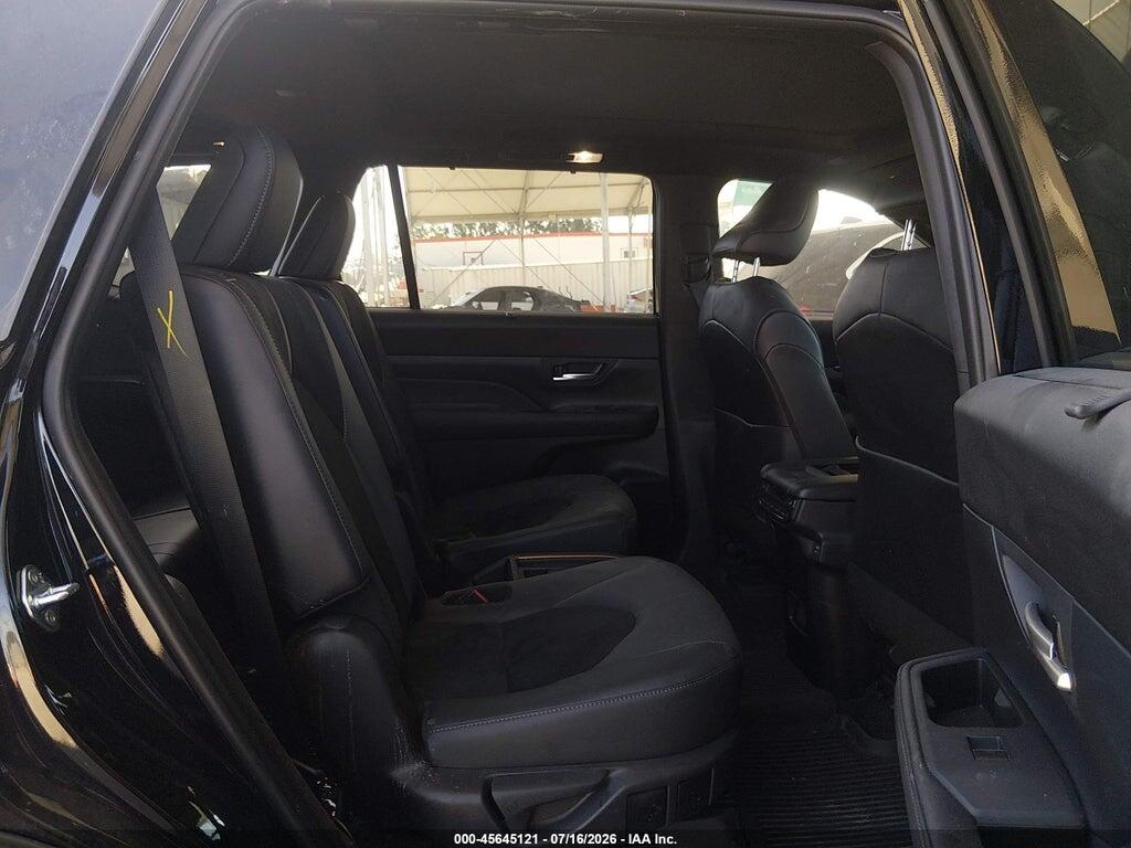 5TDADAB56TS034274 2026 TOYOTA GRAND HIGHLANDER HYBRID photo no. 8