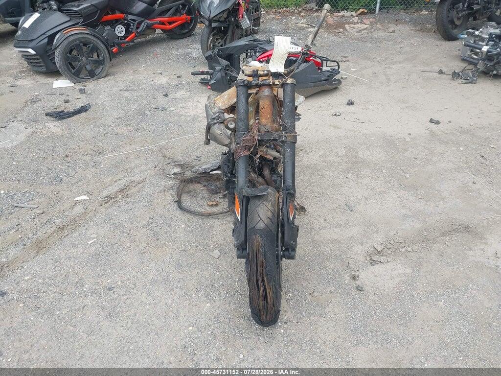 LCETU7404PH700359 2023 KTM 790 photo no. 5