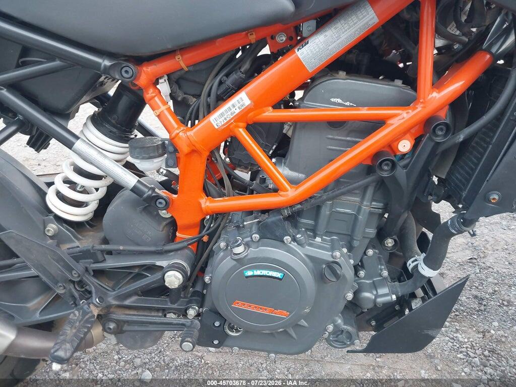 MD2JPJ400PC240944 2023 KTM 390 photo no. 8