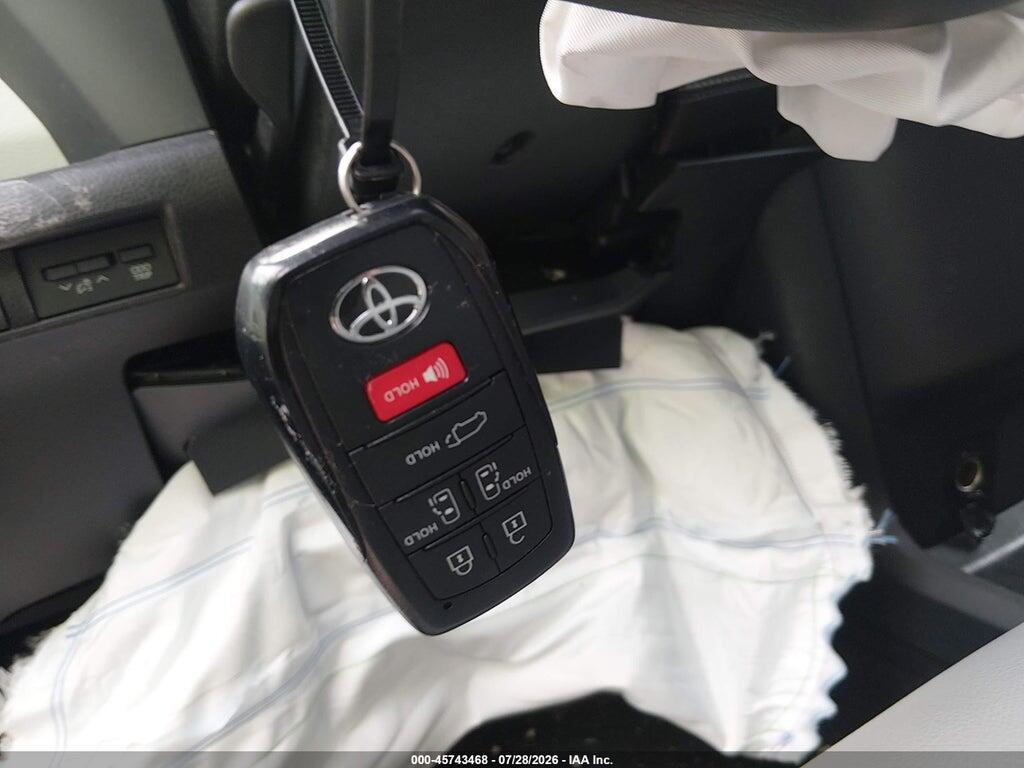 5TDYSKFC6TS231352 2026 TOYOTA SIENNA photo no. 11