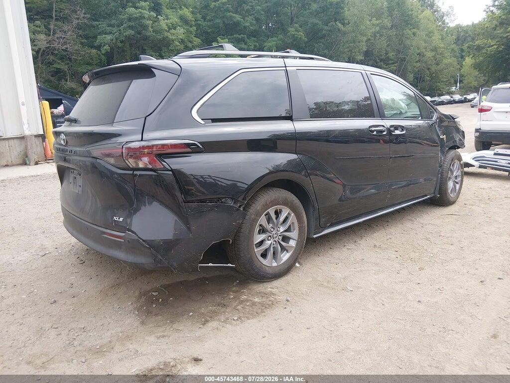 5TDYSKFC6TS231352 2026 TOYOTA SIENNA photo no. 4