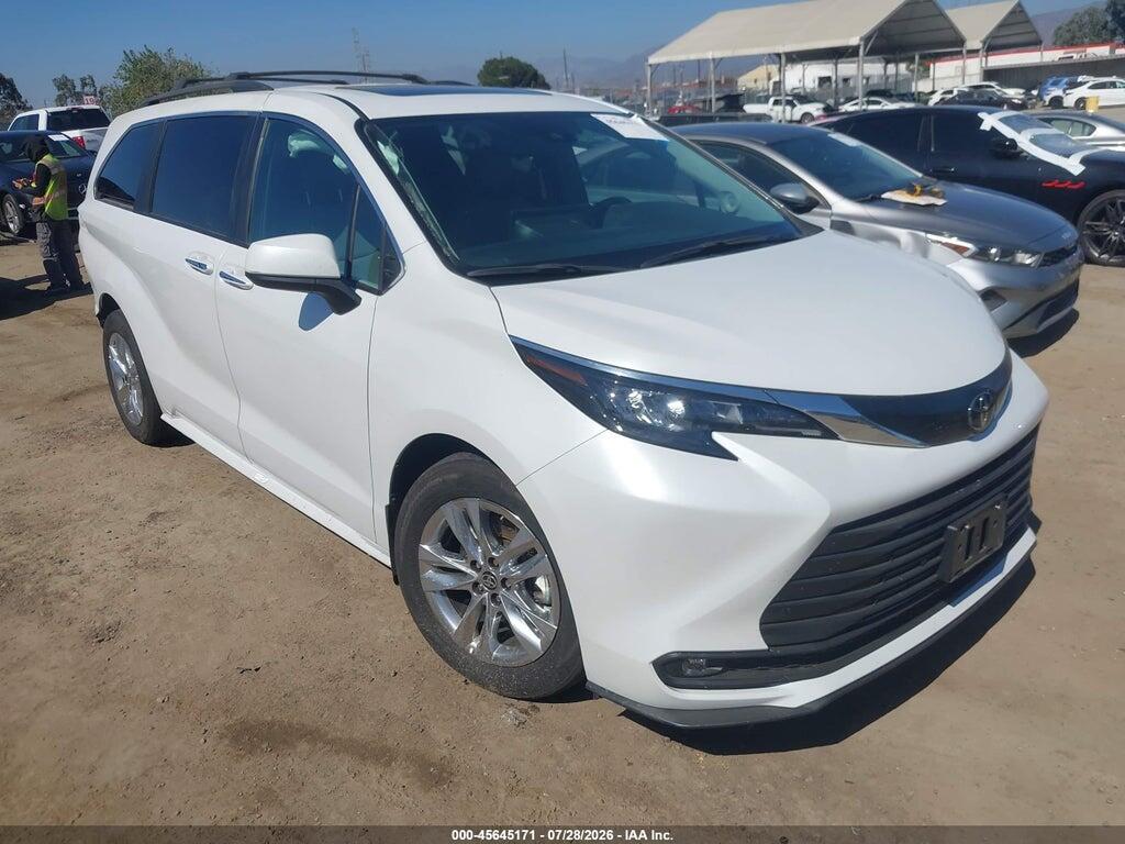 5TDYSKFC3TS228943 2026 TOYOTA SIENNA photo no. 1