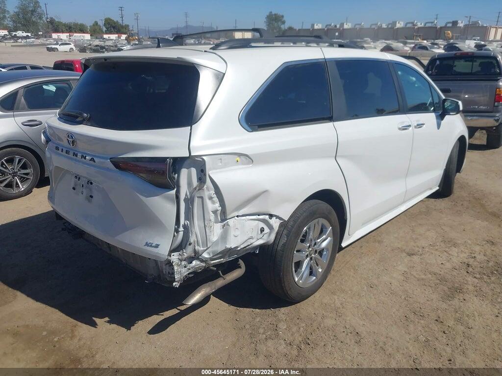 5TDYSKFC3TS228943 2026 TOYOTA SIENNA photo no. 4
