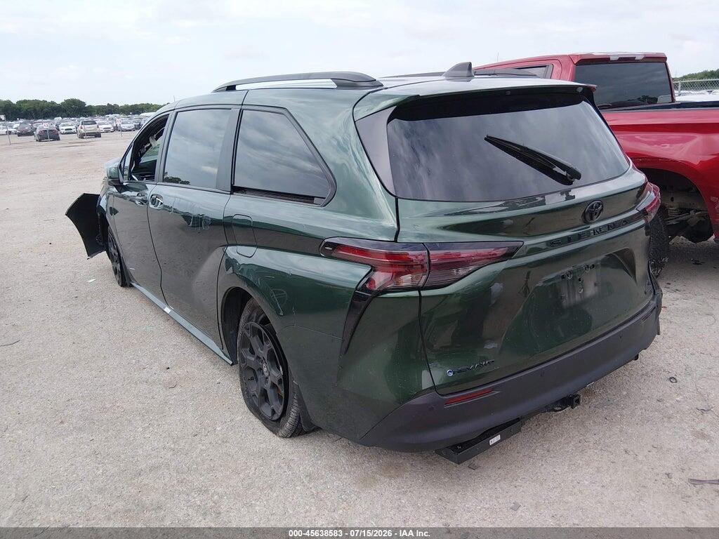 5TDCSKFC8TS228558 2026 TOYOTA SIENNA photo no. 3