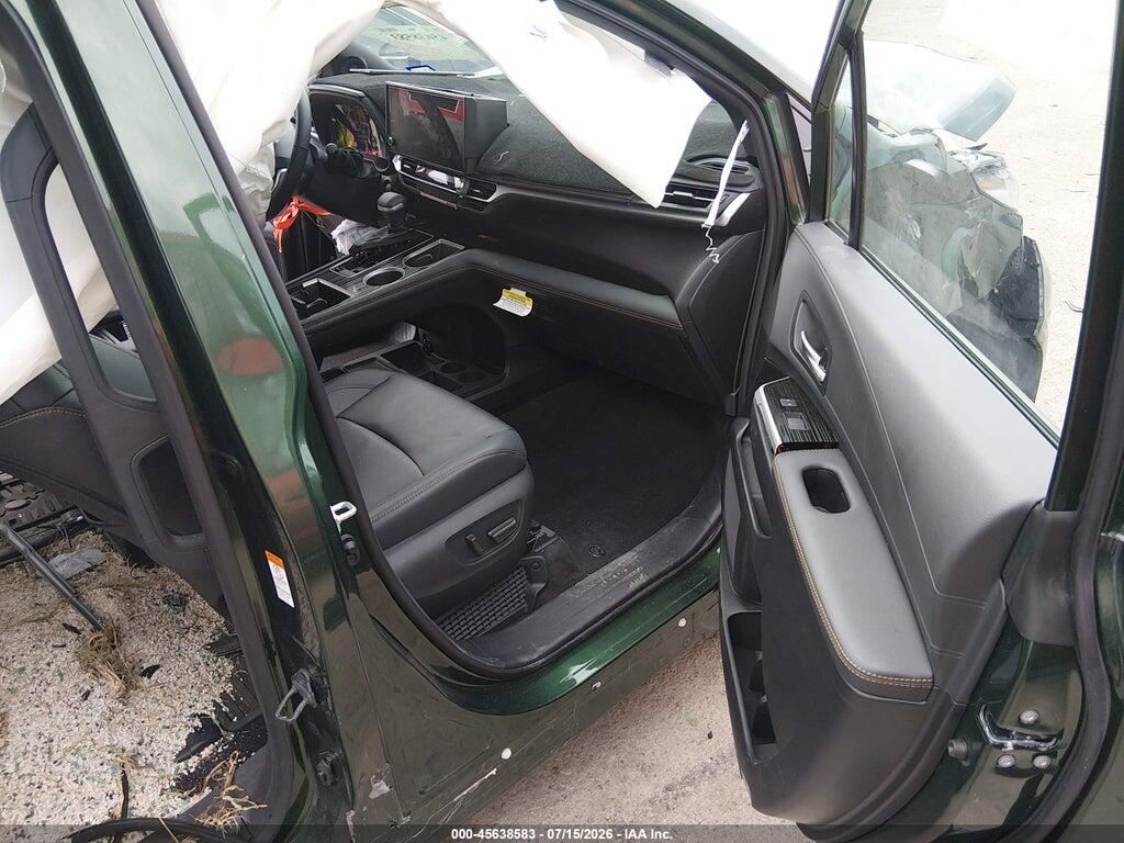 5TDCSKFC8TS228558 2026 TOYOTA SIENNA photo no. 5