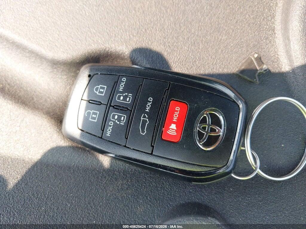 5TDCSKFC7TS255427 2026 TOYOTA SIENNA photo no. 11