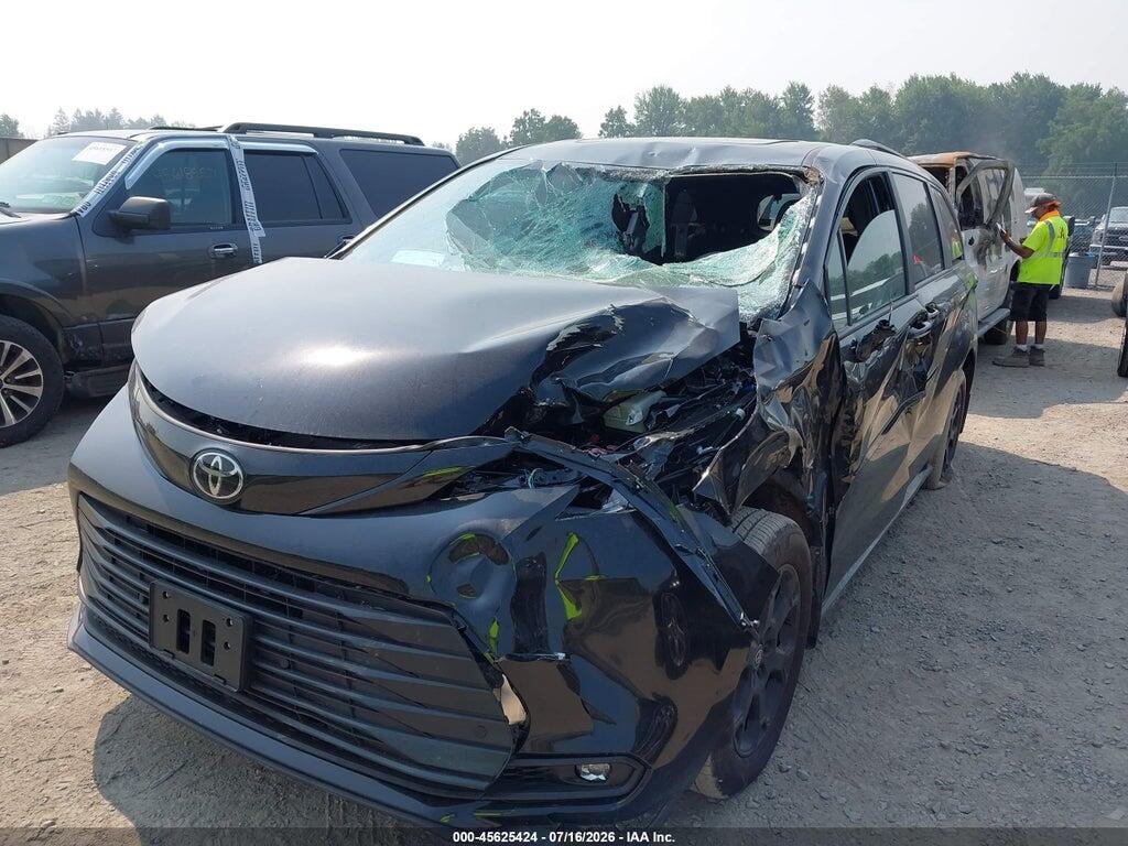 5TDCSKFC7TS255427 2026 TOYOTA SIENNA photo no. 6