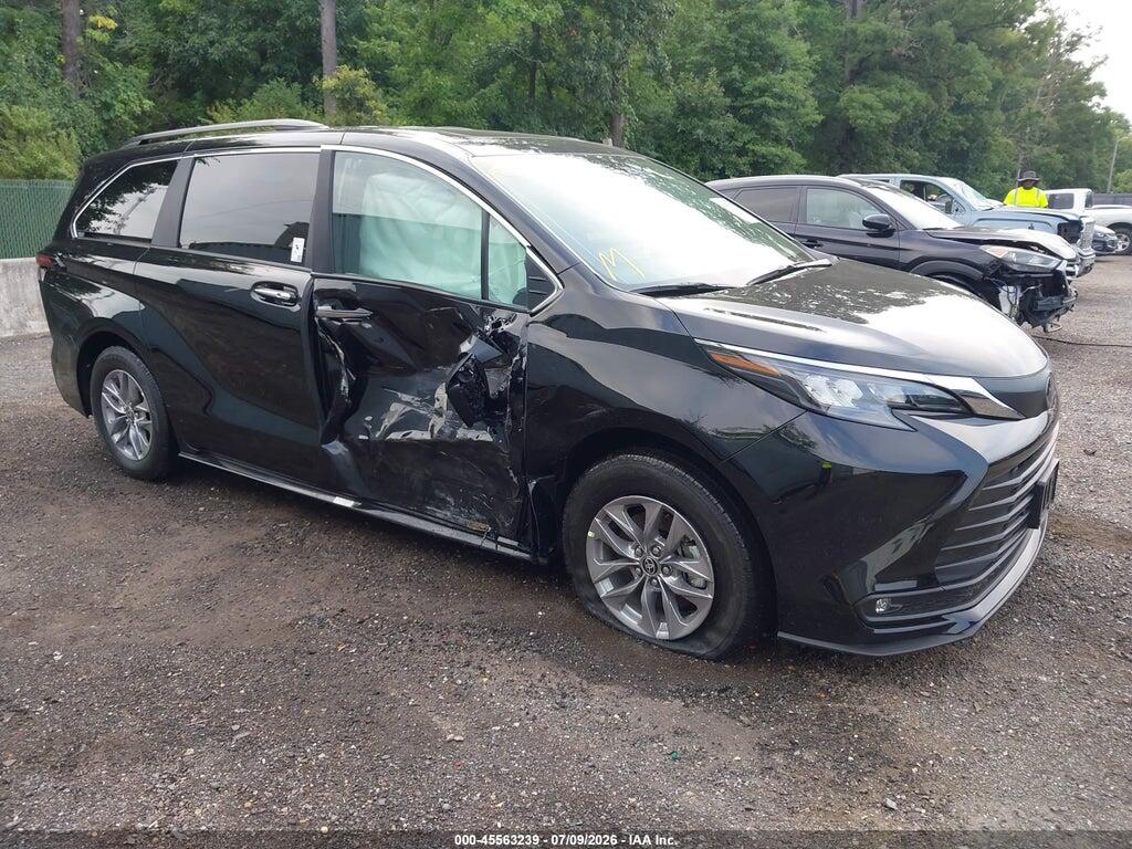 5TDYRKEC8TS331708 2026 TOYOTA SIENNA photo no. 1