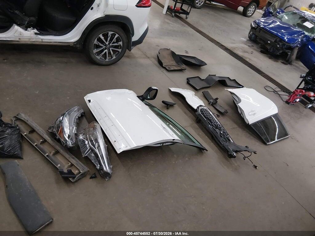7MUDAABG1RV112949 2024 TOYOTA COROLLA CROSS photo no. 12