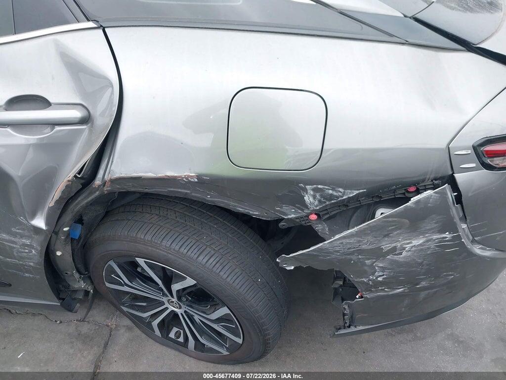 JTDAAAAF7R3023054 2024 TOYOTA CROWN photo no. 12