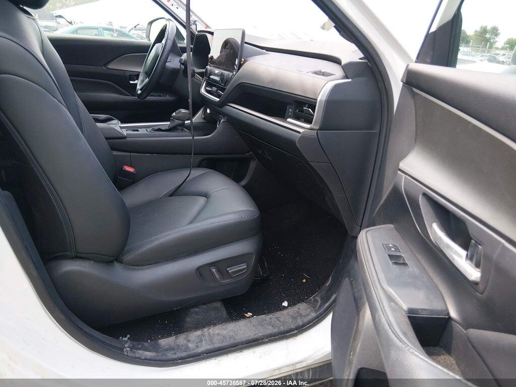 5TDAAAB52RS037139 2024 TOYOTA GRAND HIGHLANDER photo no. 5