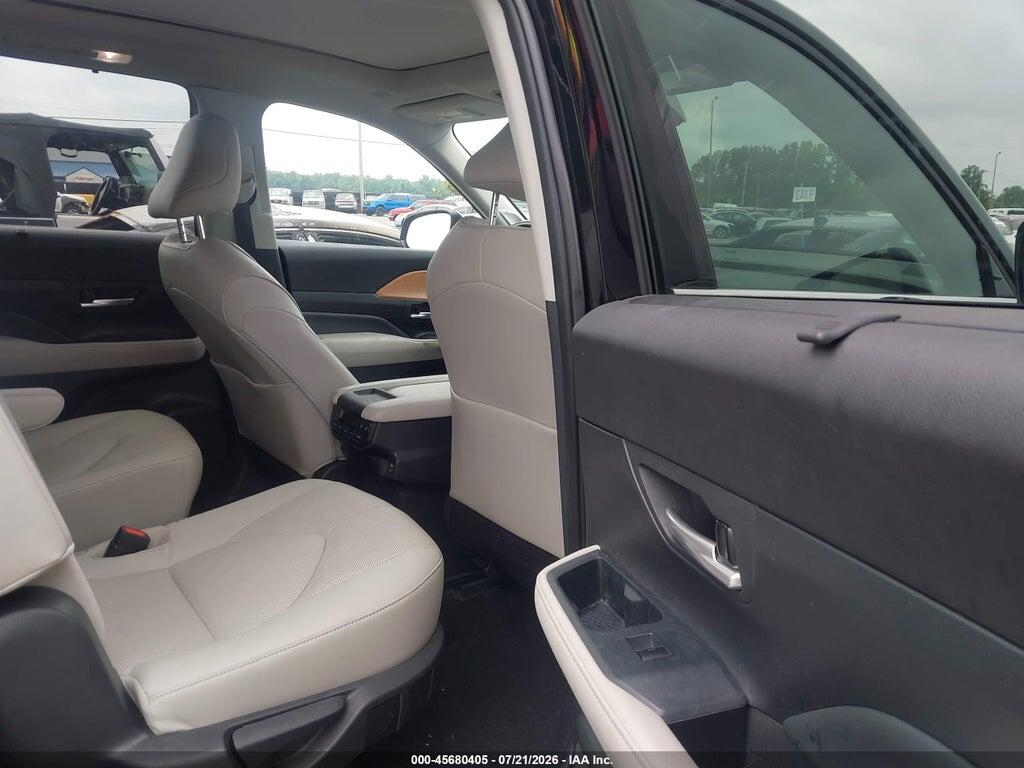 5TDAAAB52RS062896 2024 TOYOTA GRAND HIGHLANDER photo no. 8