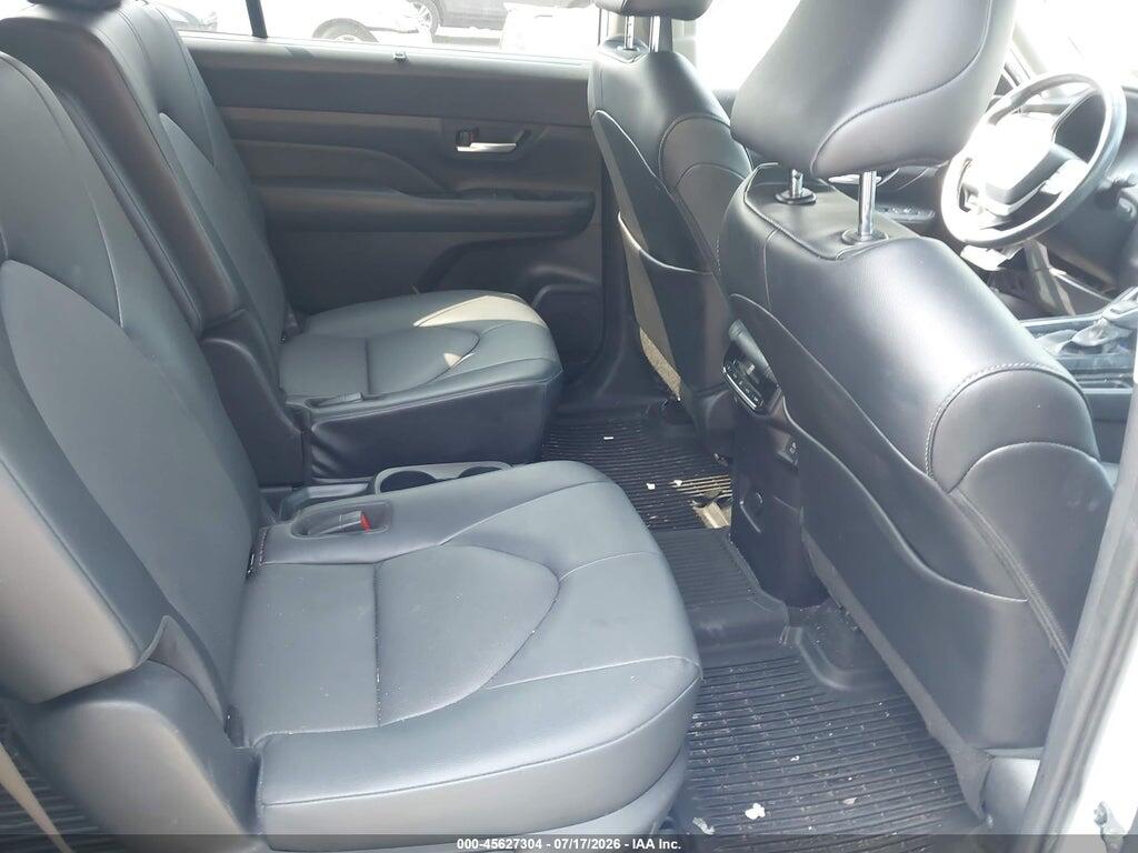 5TDAAAB57RS018666 2024 TOYOTA GRAND HIGHLANDER photo no. 8