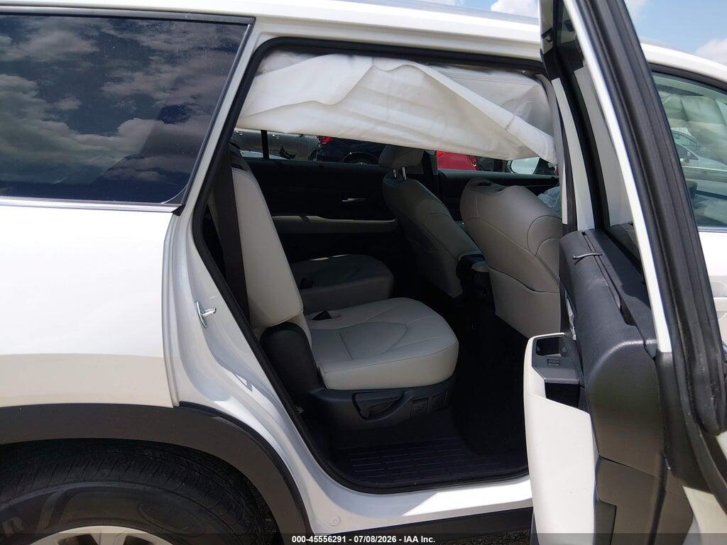 5TDAAAA53RS018407 2024 TOYOTA GRAND HIGHLANDER photo no. 8