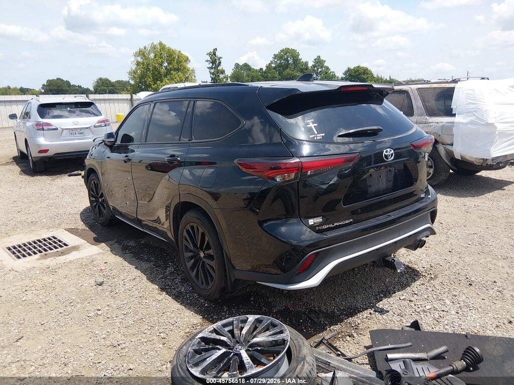 5TDKDRAH8RS527686 2024 TOYOTA HIGHLANDER photo no. 3