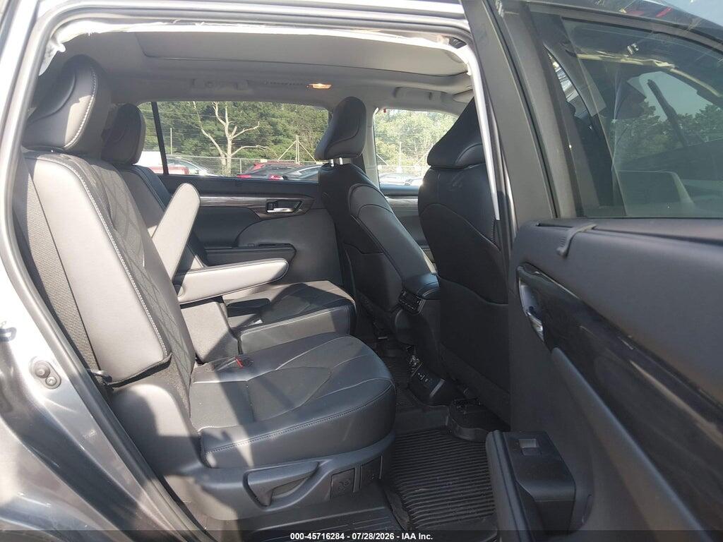 5TDKDRAH3RS536201 2024 TOYOTA HIGHLANDER photo no. 8