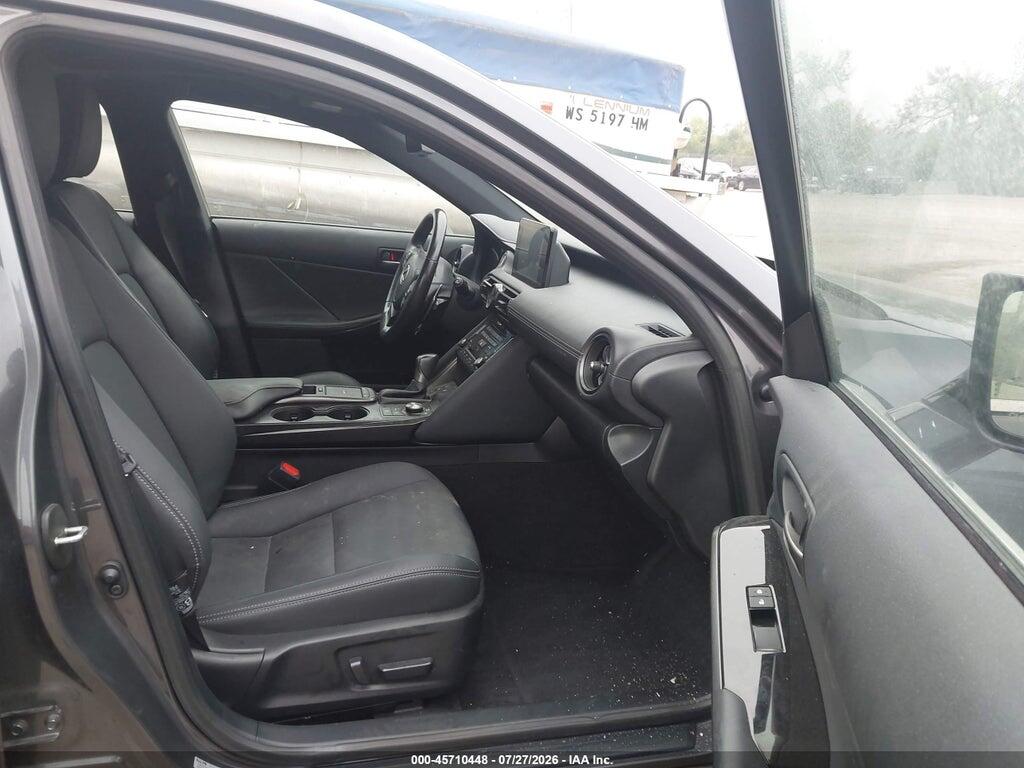 JTHC81F26P5051941 2023 LEXUS IS 300 photo no. 5