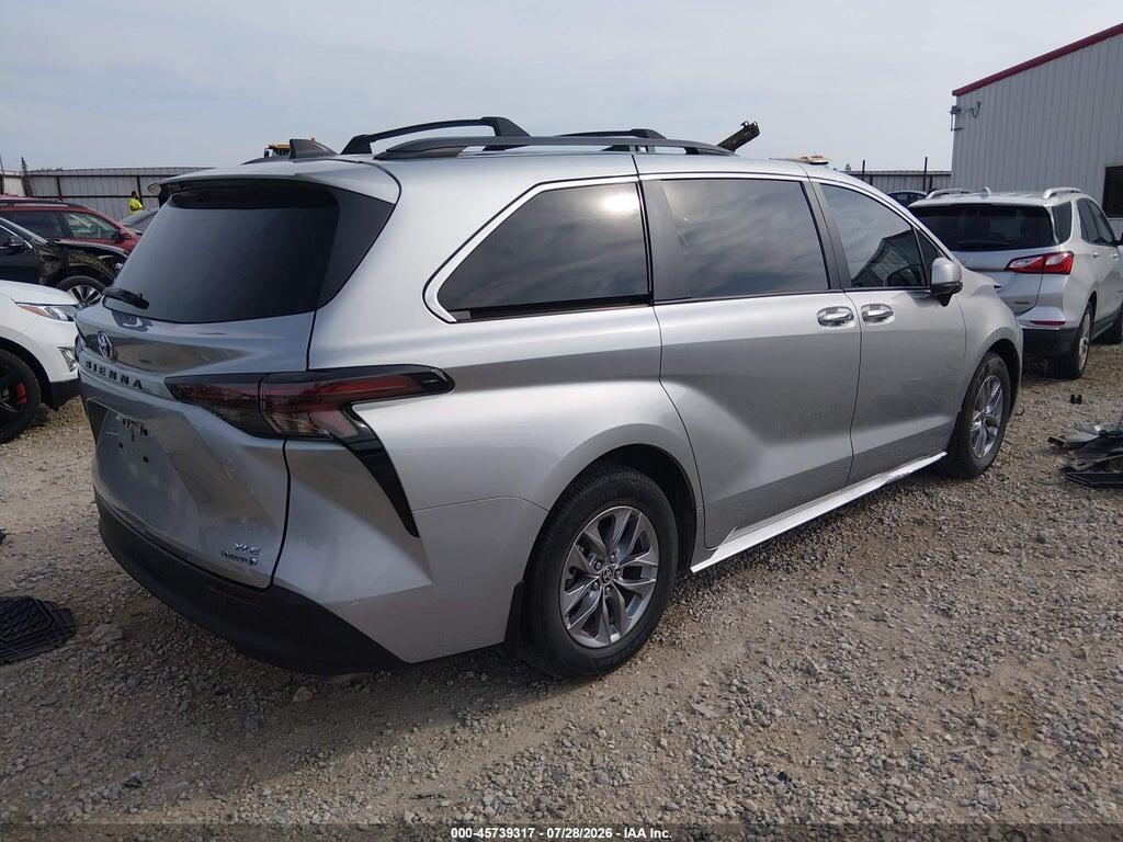 5TDYRKEC3RS220122 2024 TOYOTA SIENNA photo no. 4
