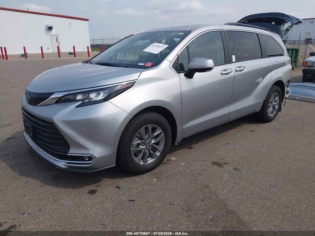 5TDYSKFC0RS149738 2024 TOYOTA SIENNA photo no. 2