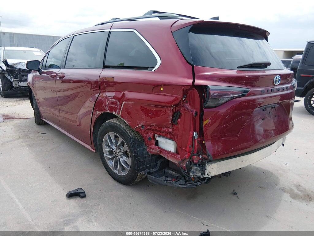 5TDKRKEC3RS200846 2024 TOYOTA SIENNA photo no. 3