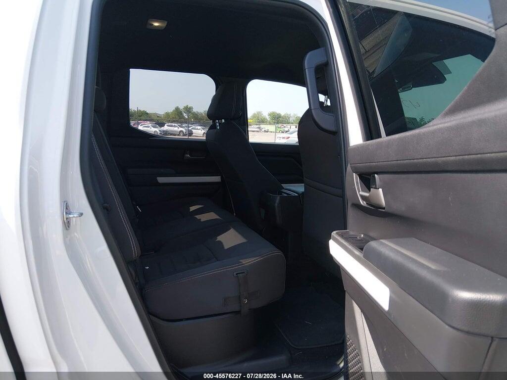 3TYLB5JN1RT005673 2024 TOYOTA TACOMA photo no. 8