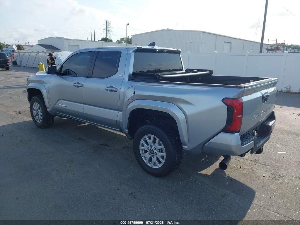 3TYKB5FN8RT012737 2024 TOYOTA TACOMA photo no. 3