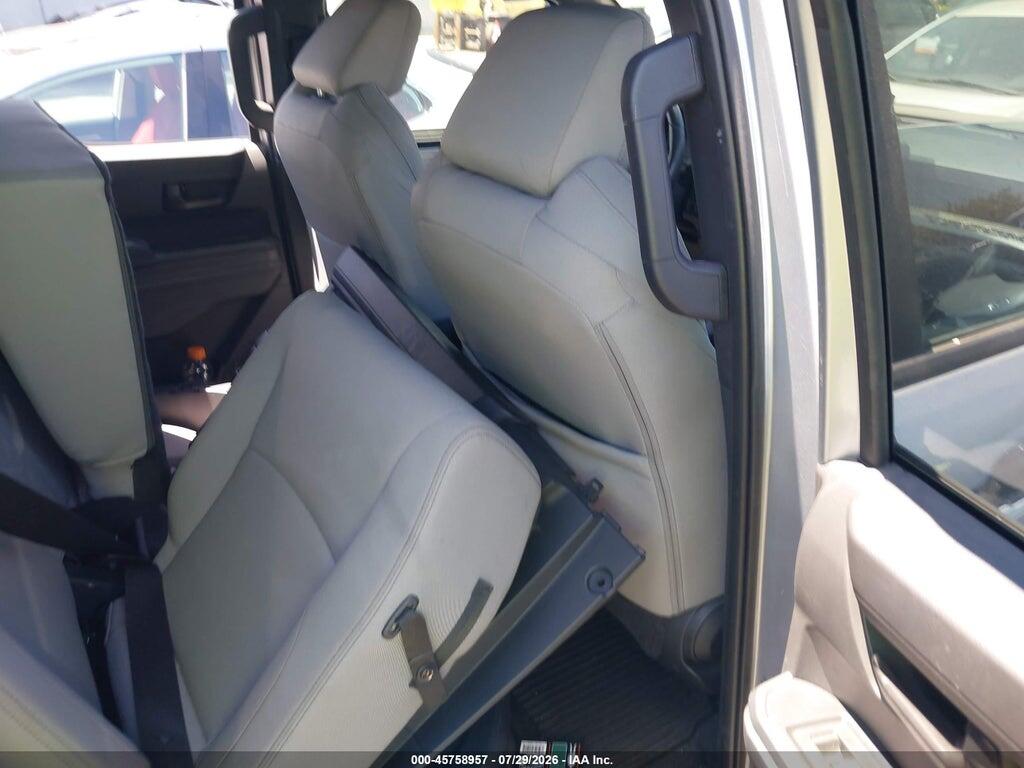 3TMLB5JN0RM003957 2024 TOYOTA TACOMA photo no. 8