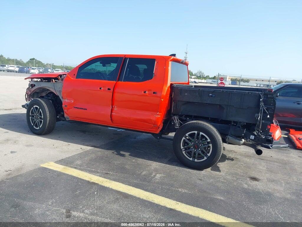 3TYLB5JN4RT051806 2024 TOYOTA TACOMA photo no. 3