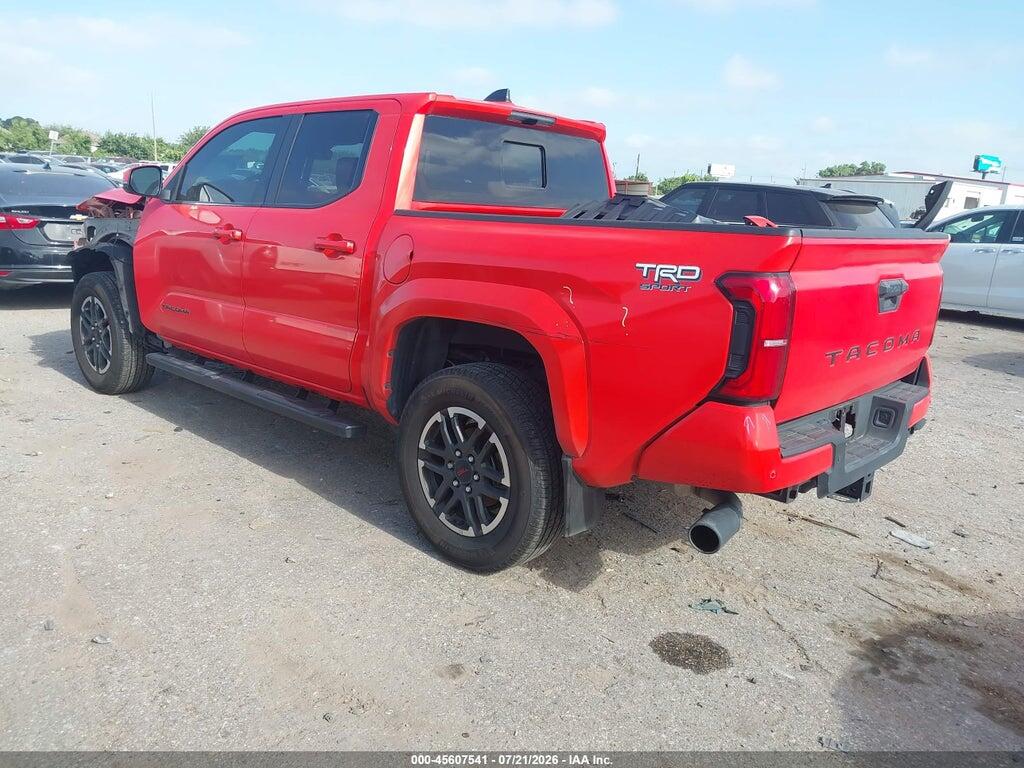 3TYKB5FN4RT010936 2024 TOYOTA TACOMA photo no. 3